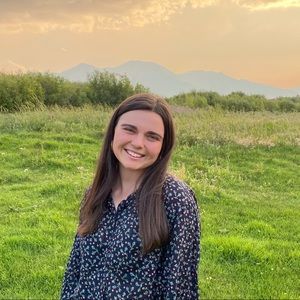 Meet your Posher, Lauren